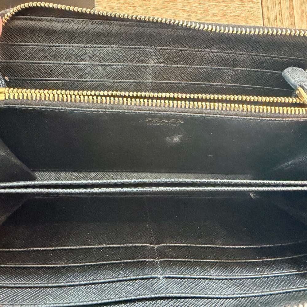Prada Black Saffiano Zip Around Wallet with Gold Logo - Picture 4 of 7